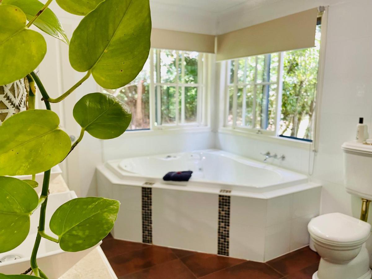 Romantic Cottage, Tamborine Mountain ภายนอก รูปภาพ