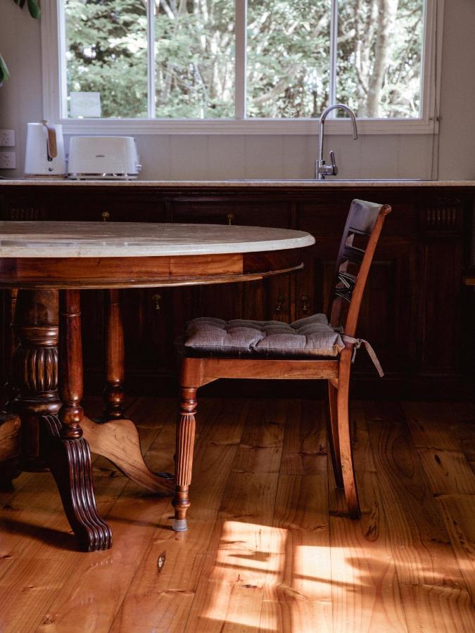 Romantic Cottage, Tamborine Mountain ภายนอก รูปภาพ
