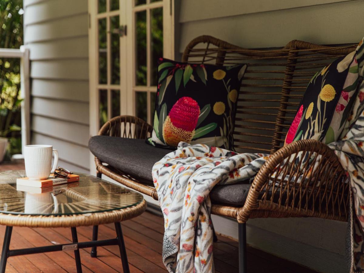 Romantic Cottage, Tamborine Mountain ภายนอก รูปภาพ
